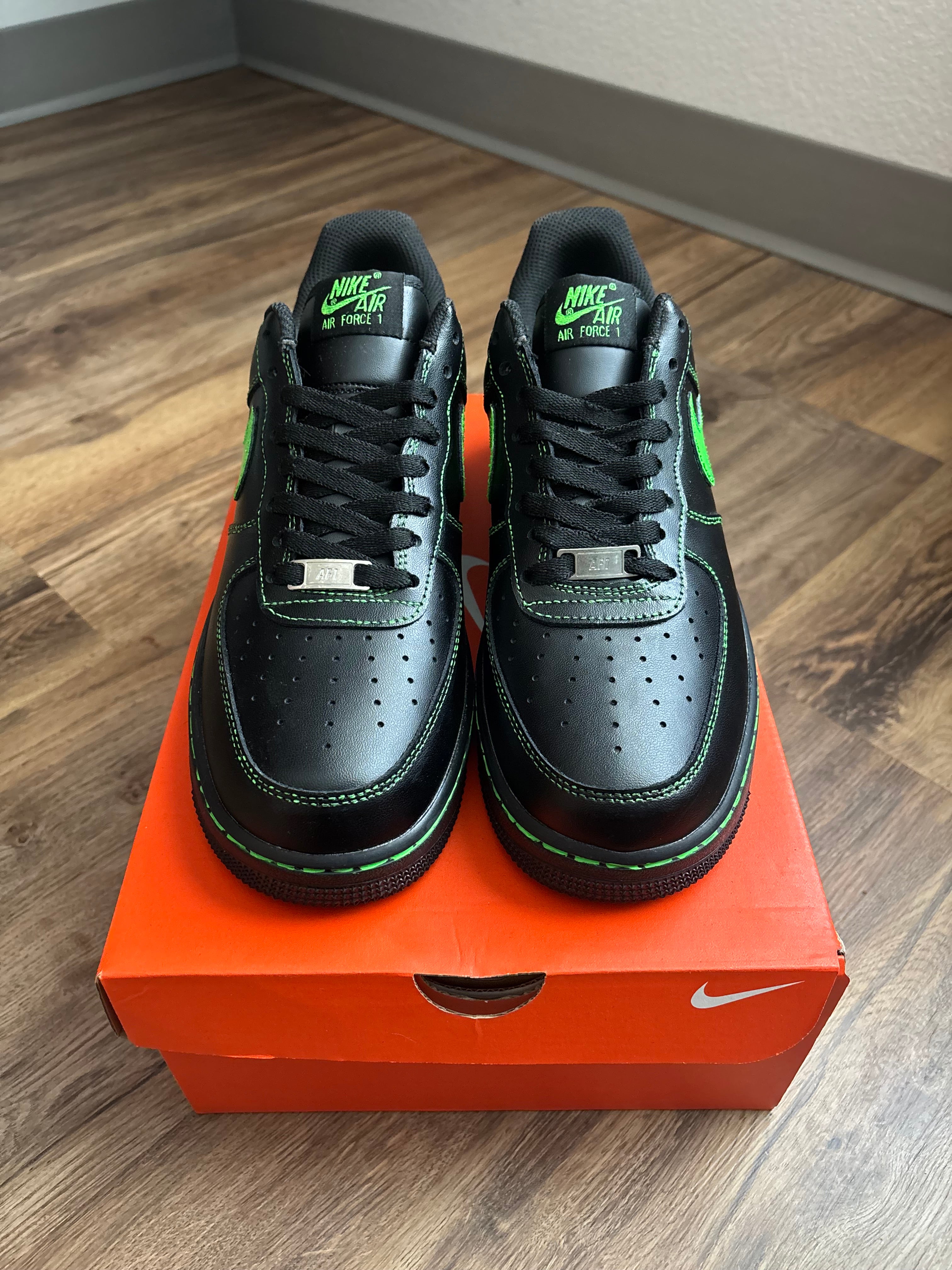 SWAG FORCES (30 PAIRS ONLY)